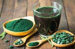 Spirulina și clorofila: ce spun studiile despre beneficii și riscuri reale