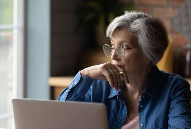 Vârsta de pensionare pentru femei se schimbă din 1 iulie 2026: ce trebuie să știi