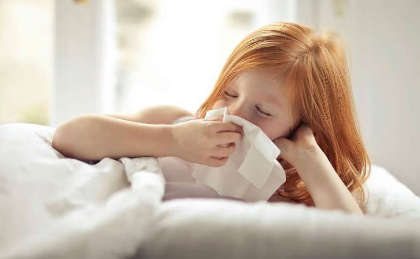 Studiu îngrijorător: rezistența bacteriilor la antibiotice la copii atinge cote critice