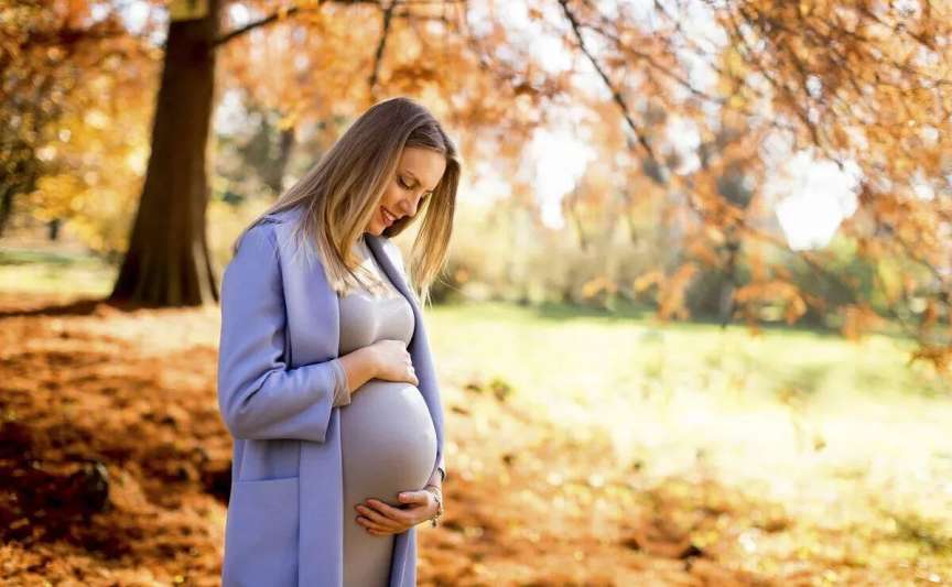 Cum te protejezi în sarcină de gripă și răceli: vaccinare, igienă și alimentație corectă