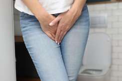 Incontinența urinară la femei: când nu mai e doar o „stânjeneală"